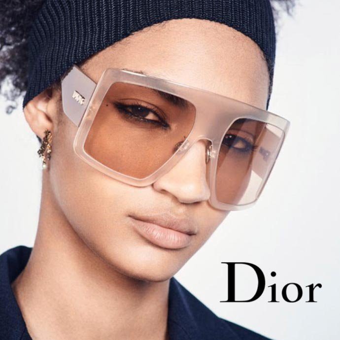 Optik-2000-Artikel-Dior-Foto-Maske-Nackt