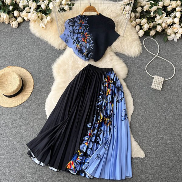 Vintage Short Sleeve Tops And High Waist Pleated Long Skirt Suit